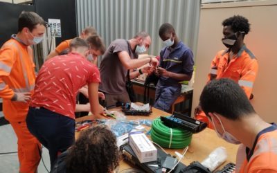 Déploiement de la fibre optique au lycée avec les TCELEC et les MC